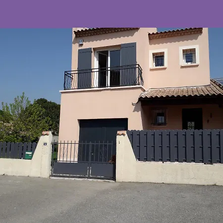 Holiday home Nimes-camargues Garons