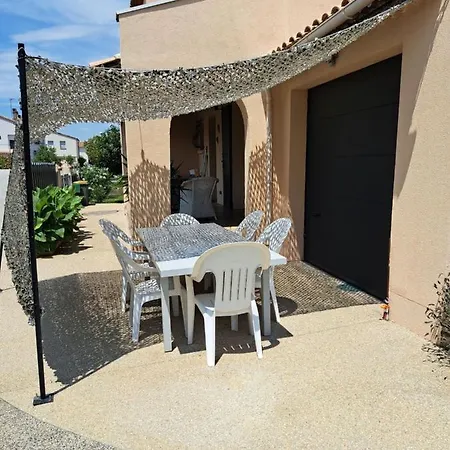 Nimes-camargues Holiday home *